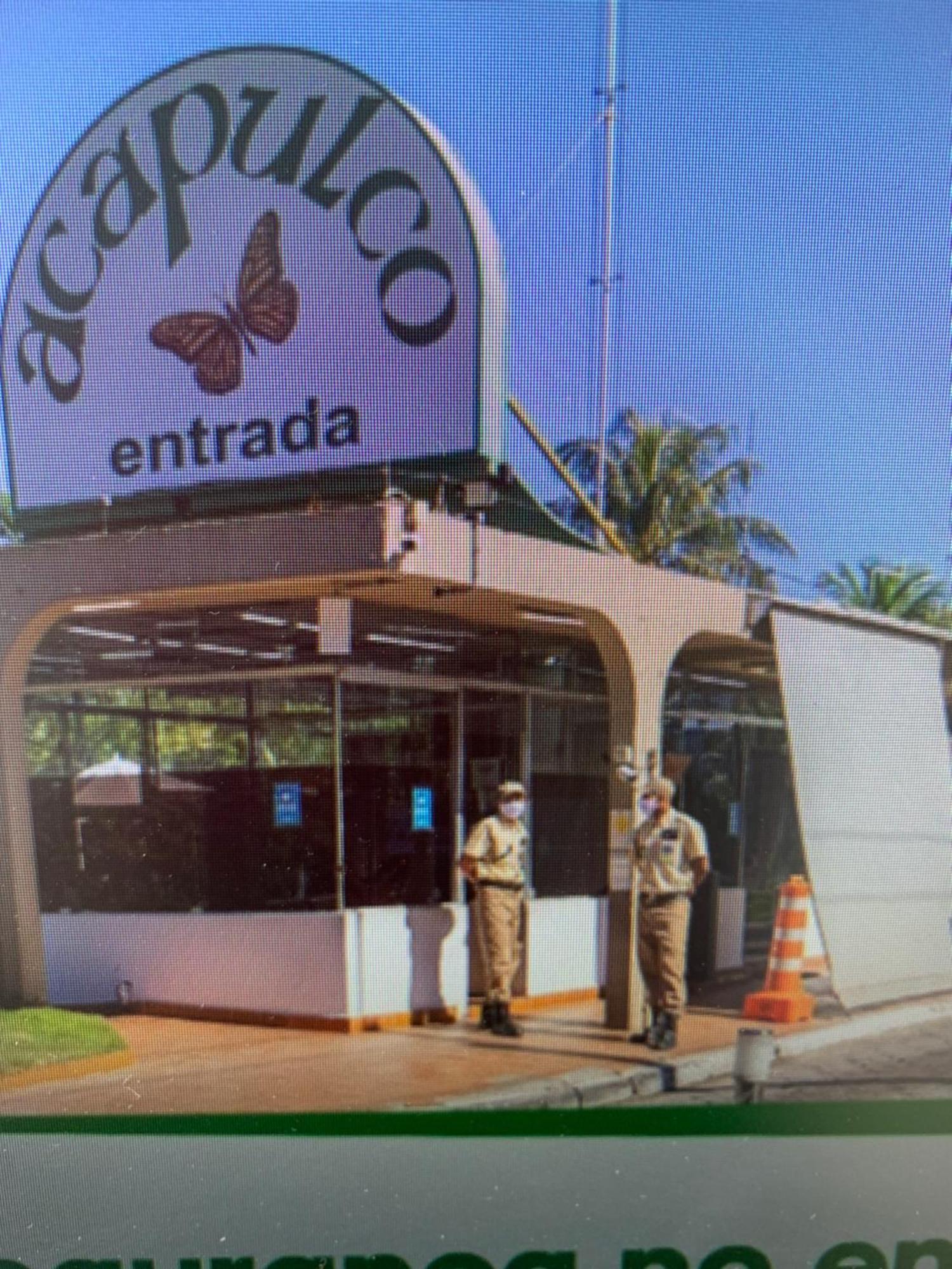 Vila Guaruja/Acapulco Cond Alto Padrao Exteriér fotografie